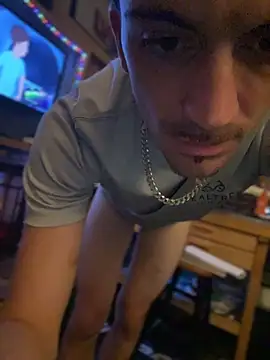 Polaroid White online show from October 28, 2025, 8:13 am