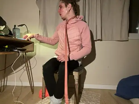 femboybandi online show from March 7, 2026, 1:01 am