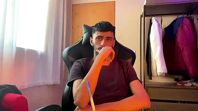 Snapshot of iendriw chatting on September 9, 2025, 5:44 pm iendriw online show from September 9, 2025, 5:44 pm