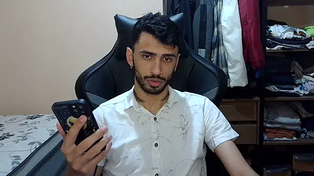 iendriw online show from February 21, 2026, 3:41 am