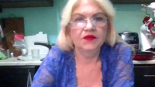 Snapshot of Heidi-Helga chatting on February 6, 2026, 5:53 pm Heidi-Helga online show from February 6, 2026, 5:53 pm