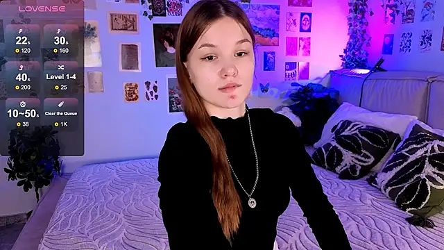 Snapshot of Amber_Rogers chatting on May 17, 2026, 5:40 am Amber Rogers online show from May 17, 2026, 5:40 am