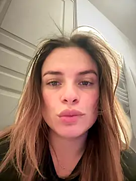 Snapshot of gynna_kimera chatting on December 21, 2025, 4:19 pm gynna kimera online show from December 21, 2025, 4:19 pm