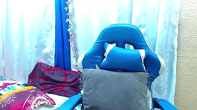 Gia leinn online show from February 18, 2026, 2:24 pm