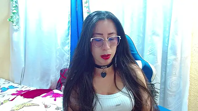 Gia leinn online show from February 16, 2026, 8:40 pm