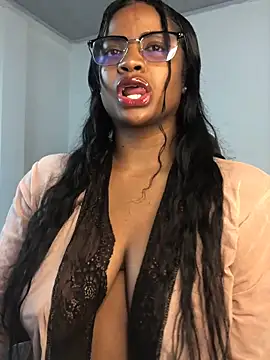 Snapshot of ValerieBlakee chatting on May 6, 2026, 5:28 pm ValerieBlakee online show from May 6, 2026, 5:28 pm