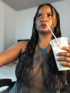 Snapshot of ValerieBlakee chatting on May 26, 2026, 10:08 pm ValerieBlakee online show from May 26, 2026, 10:08 pm
