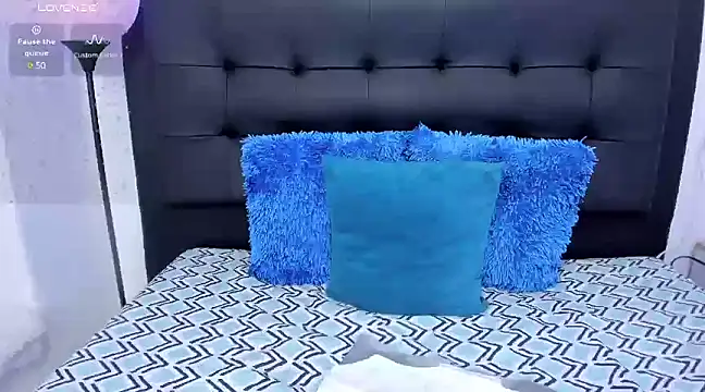 Madyson18 online show from March 4, 2025, 8:57 am