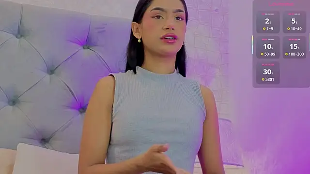 ChloeMoon9 online show from April 2, 2026, 11:06 am