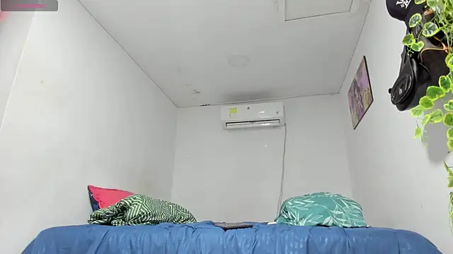 Snapshot of flor_herrera01 chatting on November 7, 2025, 8:02 pm flor herrera01 online show from November 7, 2025, 8:02 pm