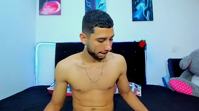 Snapshot of MarcusRosse chatting on December 14, 2025, 4:23 pm MarcusRosse online show from December 14, 2025, 4:23 pm