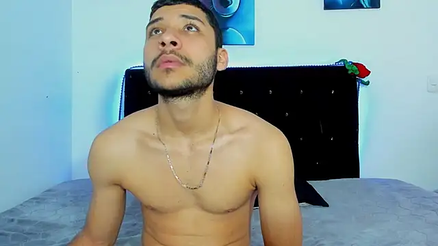 Snapshot of MarcusRosse chatting on November 25, 2025, 3:23 pm MarcusRosse online show from November 25, 2025, 3:23 pm