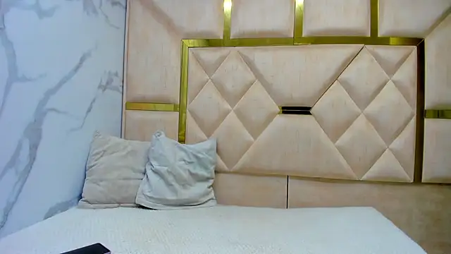 Snapshot of Kendall_6669 chatting on November 29, 2025, 1:11 pm Kendall 6669 online show from November 29, 2025, 1:11 pm