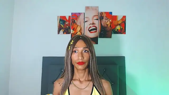 Snapshot of red_veltet chatting on April 25, 2026, 6:27 pm red veltet online show from April 25, 2026, 6:27 pm
