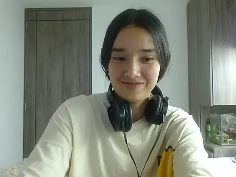 Snapshot of _luna_777 chatting on June 6, 2026, 12:05 am luna 777 online show from June 6, 2026, 12:05 am