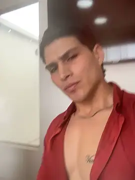 MaxxxSteil online show from April 8, 2026, 3:24 pm