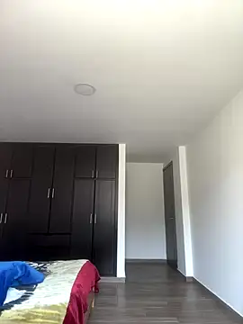 MaxxxSteil online show from September 17, 2025, 5:04 pm