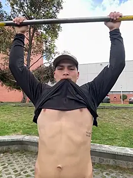 Snapshot of MaxxxSteil chatting on April 30, 2026, 8:38 pm MaxxxSteil online show from April 30, 2026, 8:38 pm