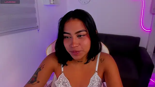 Ivyy Moon  online show from September 11, 2025, 2:11 am