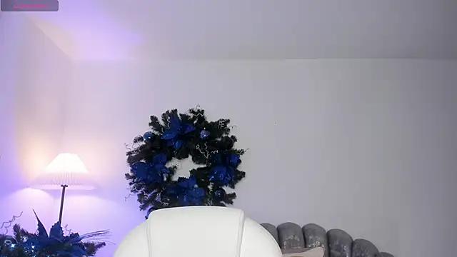 Snapshot of Ivyy_Moon_ chatting on December 17, 2025, 4:06 am Ivyy Moon online show from December 17, 2025, 4:06 am