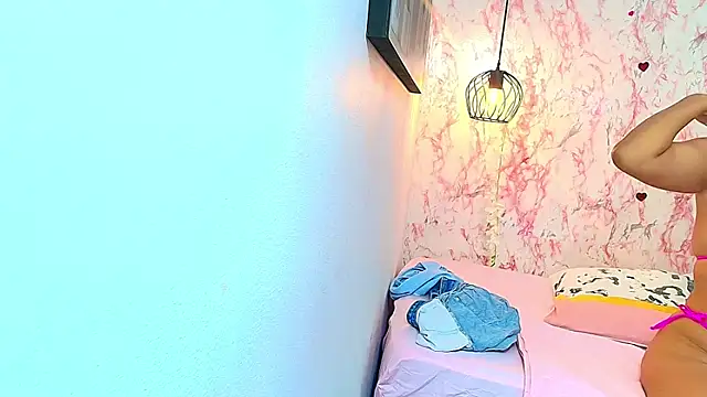 Snapshot of ZaraRousse chatting on September 28, 2025, 3:24 am ZaraRousse online show from September 28, 2025, 3:24 am