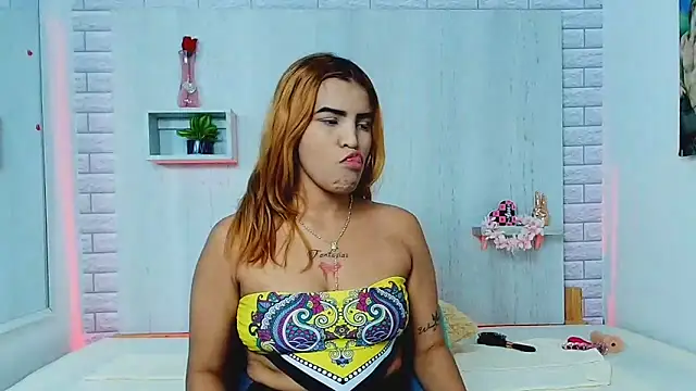 Snapshot of ZaraRousse chatting on September 18, 2025, 3:20 am ZaraRousse online show from September 18, 2025, 3:20 am