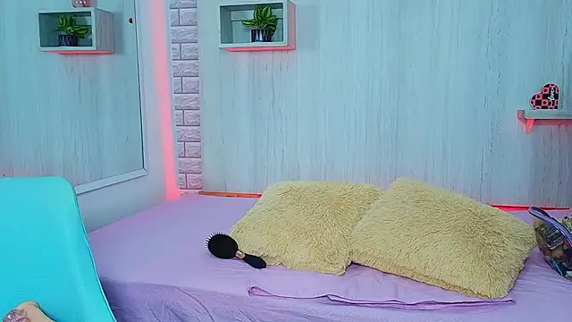 Snapshot of ZaraRousse chatting on September 13, 2025, 3:06 am ZaraRousse online show from September 13, 2025, 3:06 am