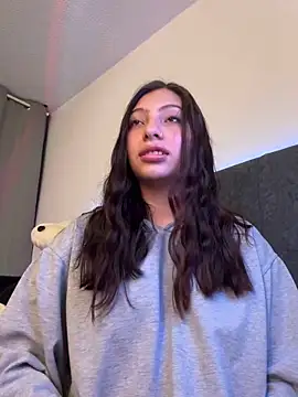 Dirty-Bunnyyy online show from February 2, 2026, 3:05 am