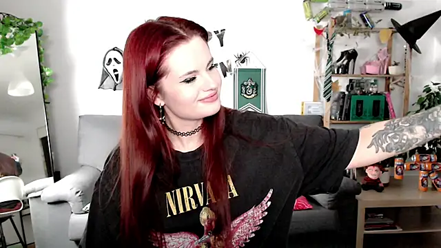 Della Ideal online show from October 28, 2025, 9:41 am