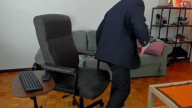 Snapshot of masterboy50 chatting on November 10, 2025, 8:03 pm masterboy50 online show from November 10, 2025, 8:03 pm