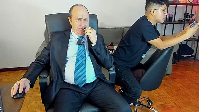 Snapshot of masterboy50 chatting on November 8, 2025, 7:06 pm masterboy50 online show from November 8, 2025, 7:06 pm