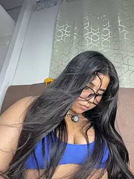 Snapshot of virginbrunette99 chatting on June 5, 2026, 5:56 am virginbrunette99 online show from June 5, 2026, 5:56 am
