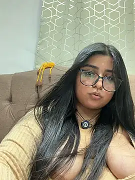 virginbrunette99 online show from July 19, 2026, 6:22 am