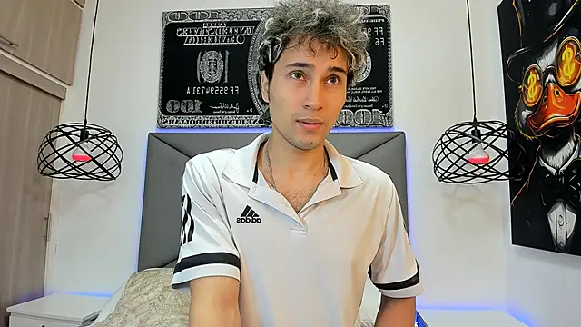 Snapshot of buddy_whitte chatting on October 30, 2025, 11:19 am buddy whitte online show from October 30, 2025, 11:19 am