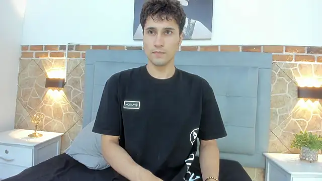 Snapshot of buddy_whitte chatting on March 22, 2025, 4:37 pm buddy whitte online show from March 22, 2025, 4:37 pm