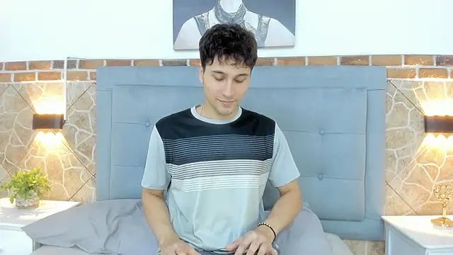 Snapshot of buddy_whitte chatting on March 19, 2025, 11:39 am buddy whitte online show from March 19, 2025, 11:39 am