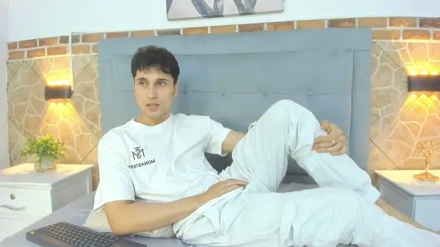 Snapshot of buddy_whitte chatting on March 15, 2025, 10:03 am buddy whitte online show from March 15, 2025, 10:03 am