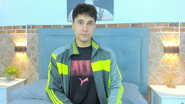 Snapshot of buddy_whitte chatting on March 9, 2025, 11:36 am buddy whitte online show from March 9, 2025, 11:36 am