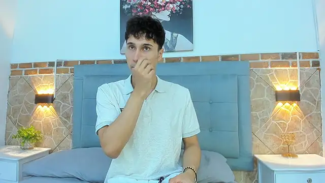 Snapshot of buddy_whitte chatting on March 10, 2025, 11:34 am buddy whitte online show from March 10, 2025, 11:34 am