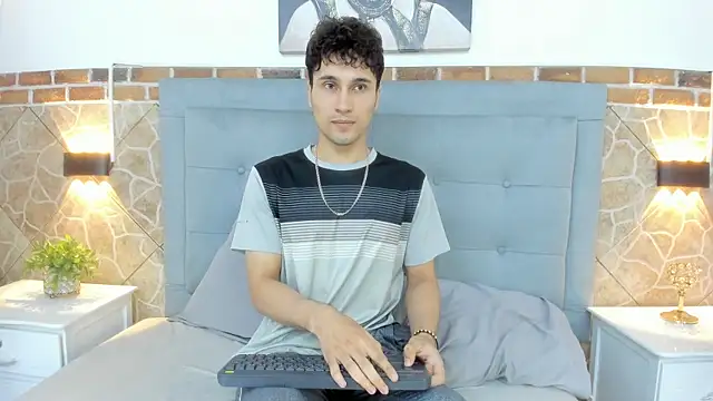 Snapshot of buddy_whitte chatting on March 19, 2025, 2:46 pm buddy whitte online show from March 19, 2025, 2:46 pm