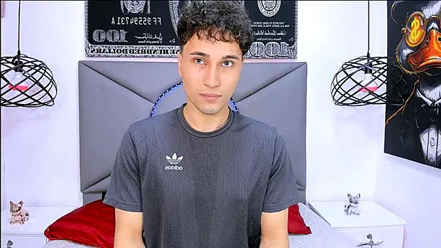 Snapshot of buddy_whitte chatting on April 13, 2026, 4:11 pm buddy whitte online show from April 13, 2026, 4:11 pm