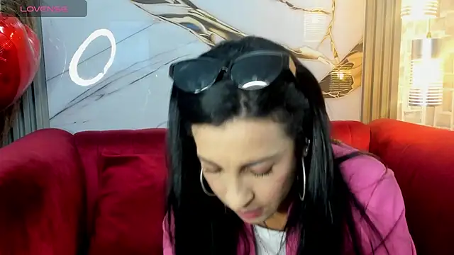 Snapshot of Bella_williamss_ chatting on February 10, 2026, 7:35 pm Bella williamss online show from February 10, 2026, 7:35 pm