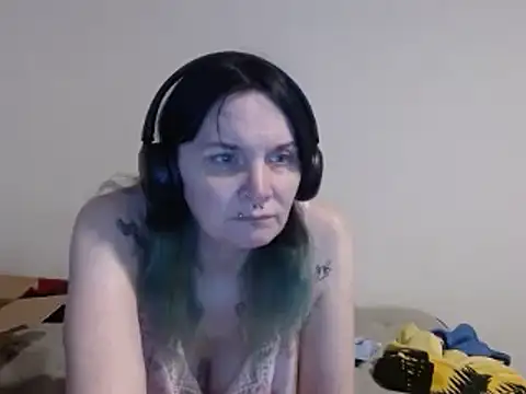 Snapshot of Hotmodel1984 chatting on March 24, 2026, 6:08 pm Hotmodel1984 online show from March 24, 2026, 6:08 pm