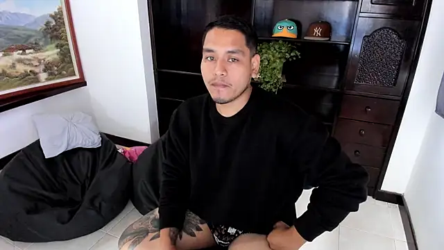 Snapshot of maxflurry_ chatting on March 8, 2025, 1:36 pm maxflurry  online show from March 8, 2025, 1:36 pm
