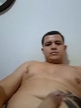 Snapshot of comcoroas chatting on February 23, 2025, 2:51 am comcoroas online show from February 23, 2025, 2:51 am