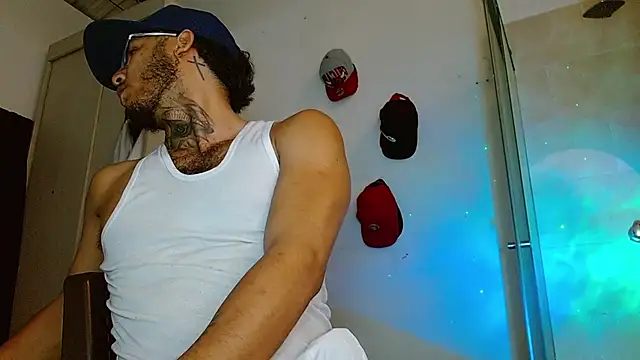 Snapshot of Luciferdirty_Hott chatting on February 25, 2025, 3:09 am Luciferdirty Hott online show from February 25, 2025, 3:09 am