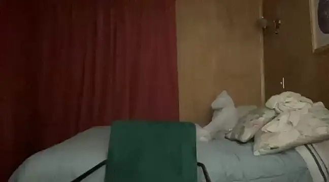 WhiteSnow09 online show from March 9, 2025, 1:46 am