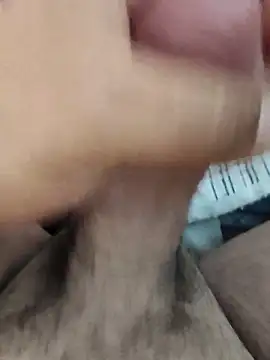 ozii000 online show from September 9, 2025, 3:43 pm