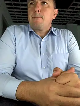 Mike8523 online show from October 18, 2025, 5:09 am