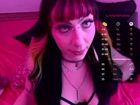 Snapshot of ChrryFoxx chatting on June 2, 2026, 11:43 am ChrryFoxx online show from June 2, 2026, 11:43 am